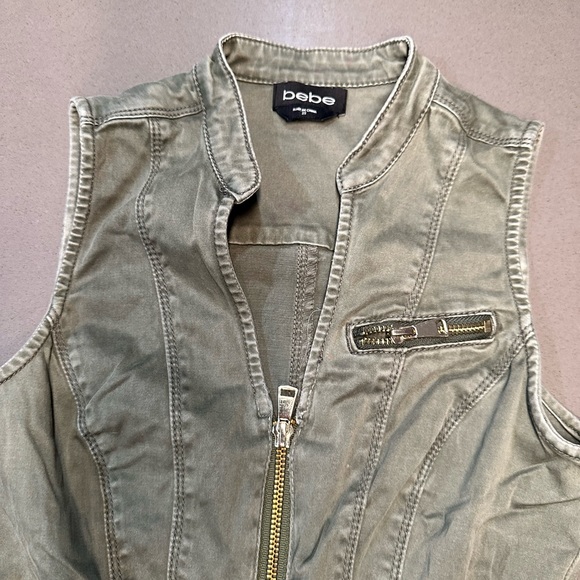 bebe olive green denim jumpsuit sleveless front zipper - Picture 11 of 17